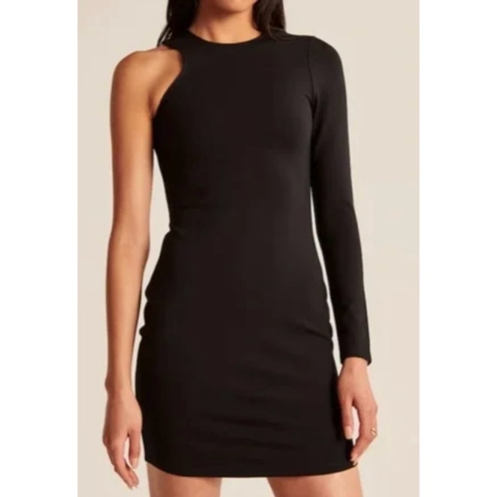 NWOT ABERCROMBIE & FITCH One-Shoulder Ponte Mini Dress in Black
